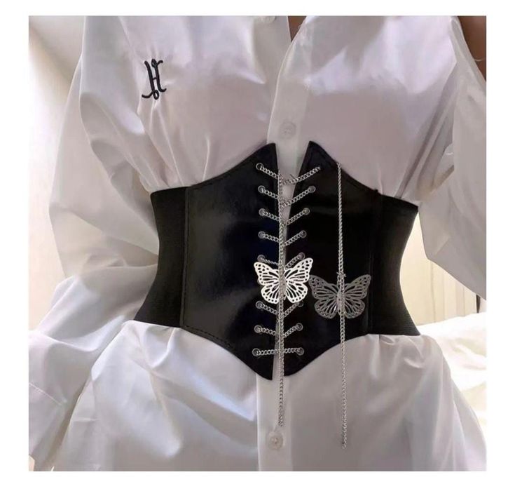 Корсет с бабочками