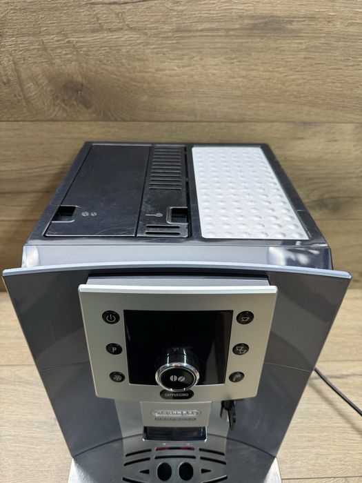 Кафемашина Delonghi Perfecta cappuccino Type: ESAM5500.M EX:2