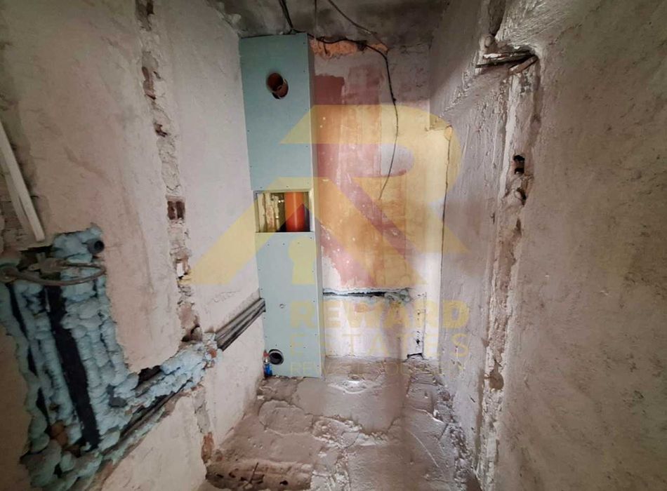 Продава се Четиристаен апартамент в София, Манастирски ливади - 171 кв.м за 1878 €/кв.м - Снимка #6