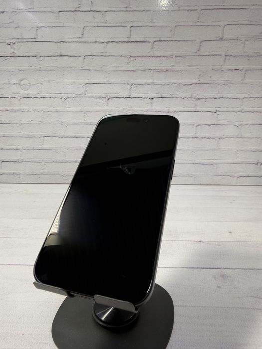 iPhone 16 айфон 16