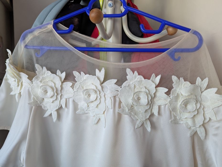 Bluză elegantă, nouă