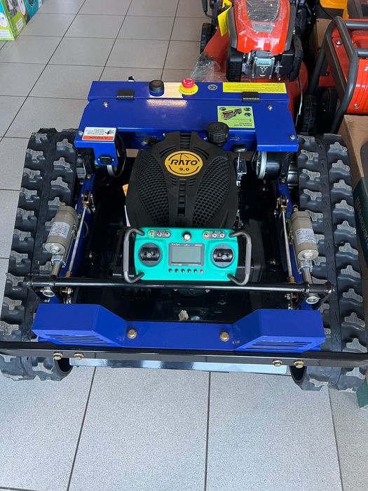 Косачка робот с дистанционно управление