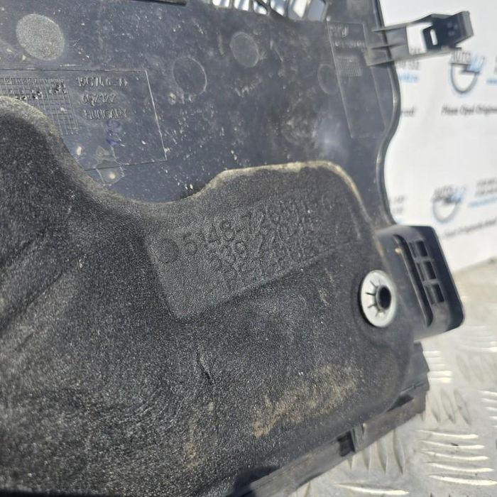 Grila dreapta sub parbriz BMW Seria 1 F20