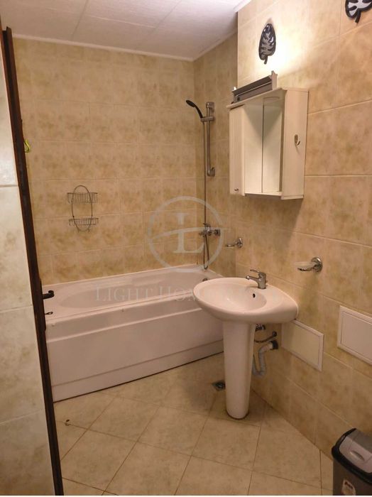 Продава се Двустаен апартамент в Пловдив, Център - 82 кв.м за 1058 €/кв.м - Снимка #5