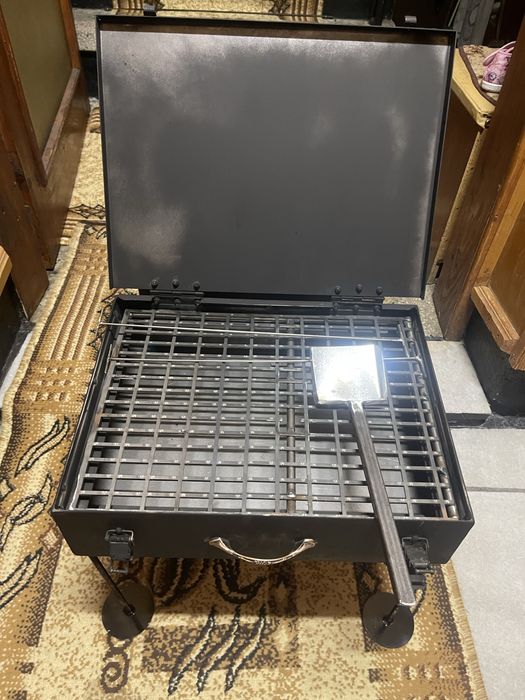 Куфар барбекю ръчно правен !!