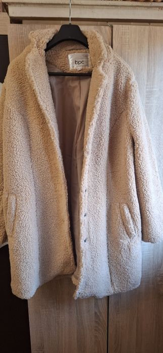 Дамско мъхисто Палто