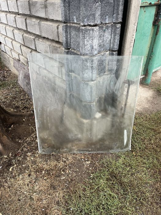 Пластиковые Дверь