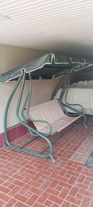 Продается садовая качелья