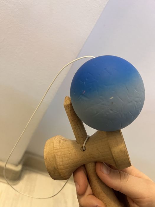 Kendama X albastra