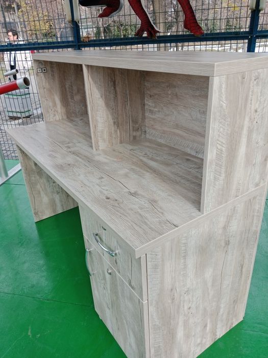 Продам ресепшн стол бар