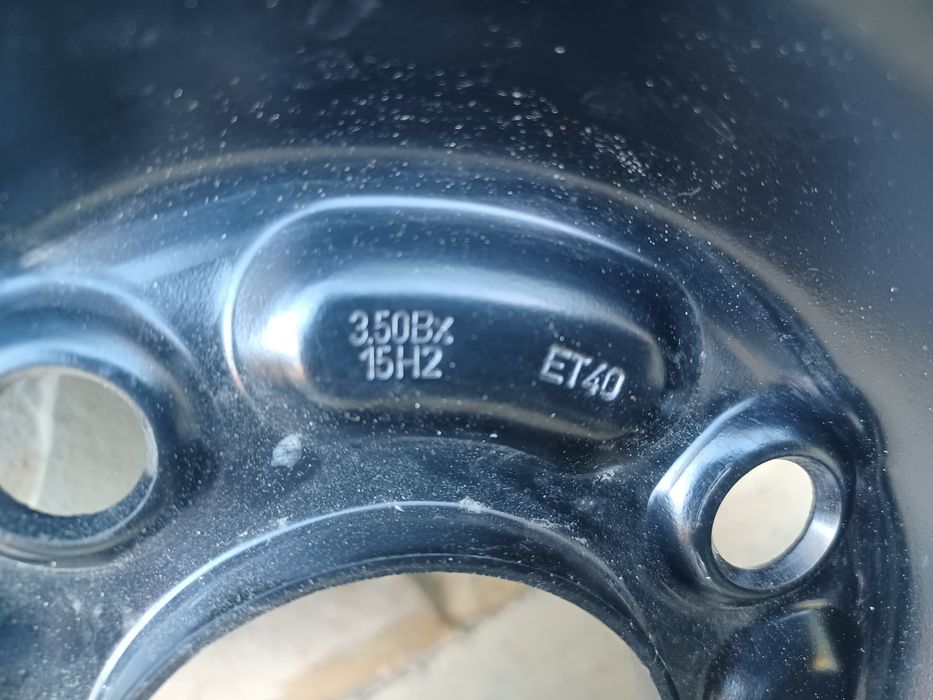 Резервна гума патерица...