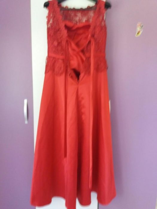 Rochie de seară rosie