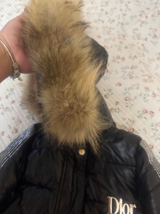 Продам куртку диор