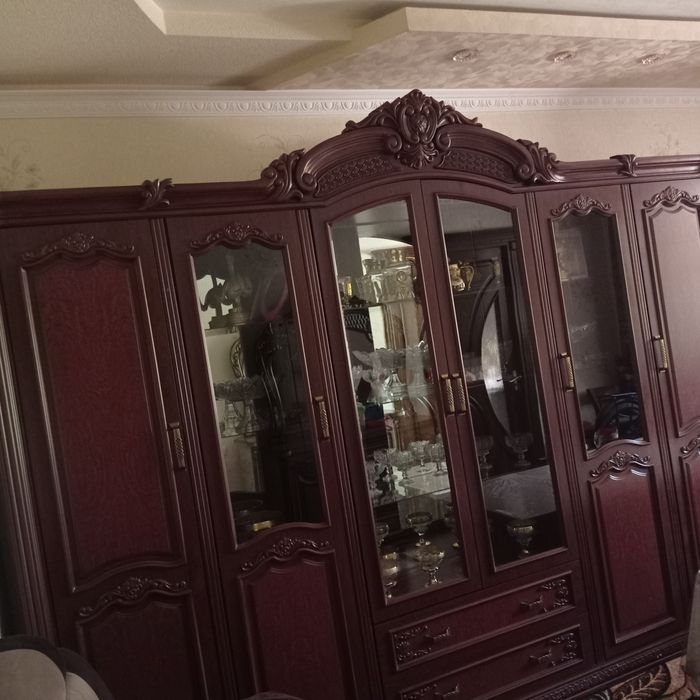 Стенка срочно сотилади 3.10 - 2.40