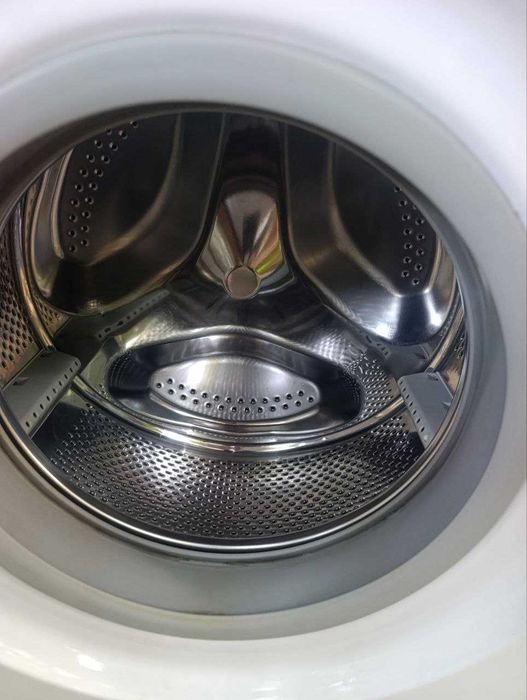 Продам б/у. стиральную машинку INDESIT