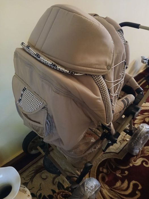 Bolalar kolyaskasi sotiladi