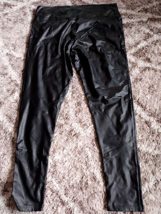 Дънки, гащеризон,пола, клин..