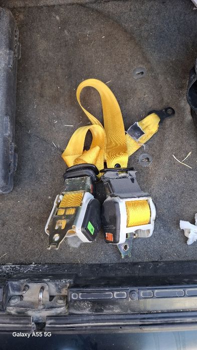 Бмв запчасти.  .