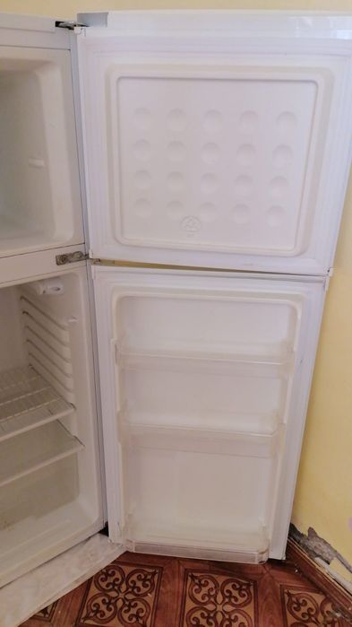 Продаеться Холодильник