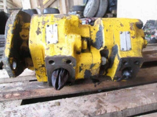 pompa hidraulica hanomag 66