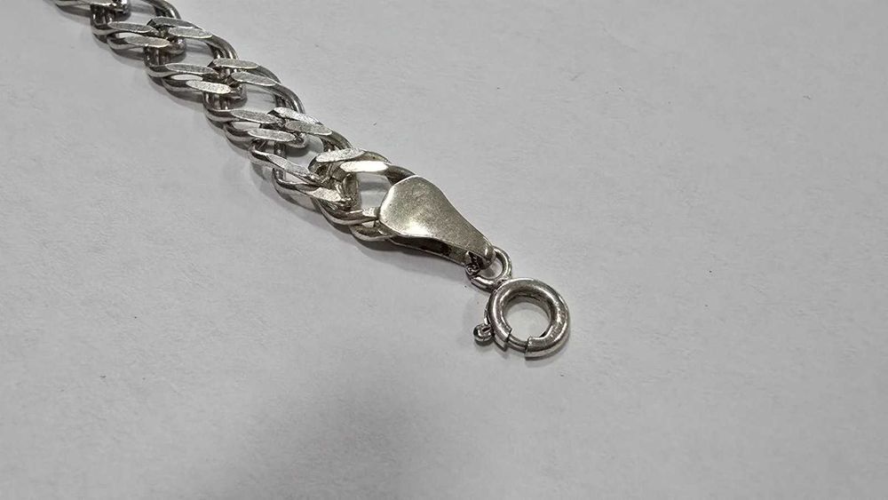 Сребърна гривна 925