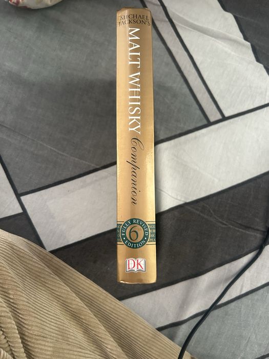 Книга Malt Whisky