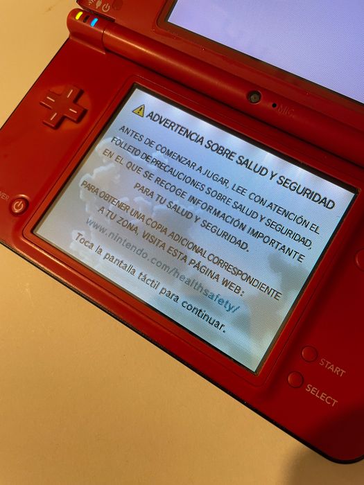 Nintendo DSi XL Mario Edition