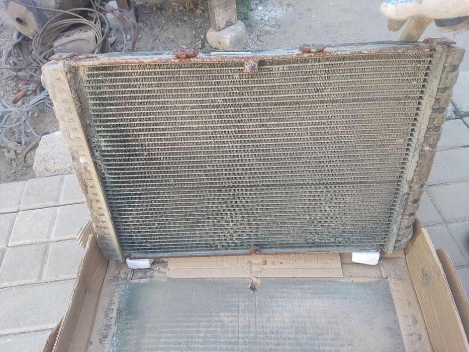 Продам радиатор охлаждения на ГАЗ-3110