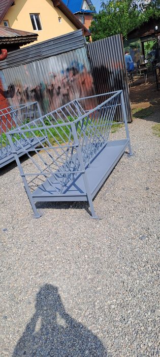 Hrănitoare pentru animale oi capre