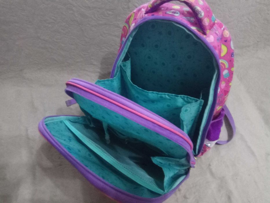 продам рюкзак для девочки