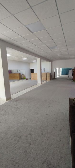 Кибрай тумани Ботаника махалласида 10 сотик ,бино билан сотилади вы