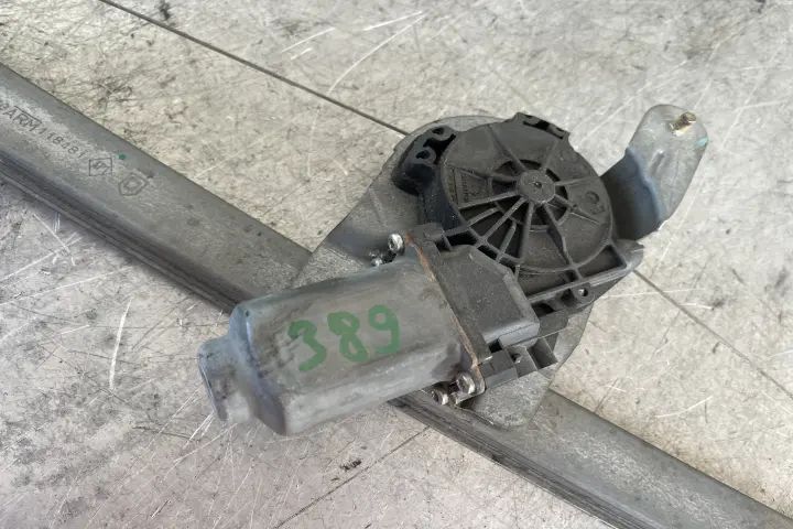 Macara geam fata stanga electrica cu motoras 118481 / 400726D Dacia