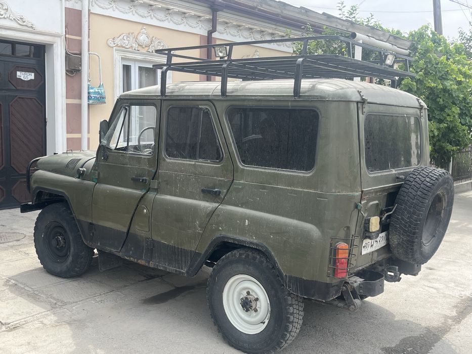 Сотилади УазХантер