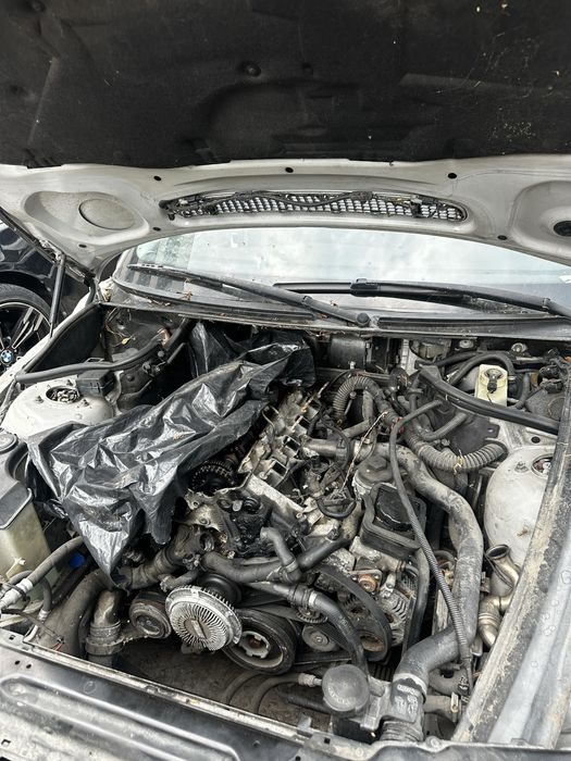 BMW 320D facelift на части