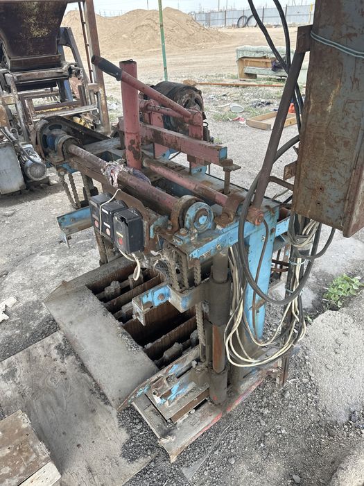 Шлакоблочный станок