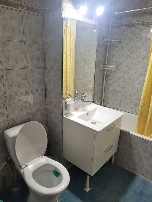 Închiriez apartament cu doua camere în zona Amaradia