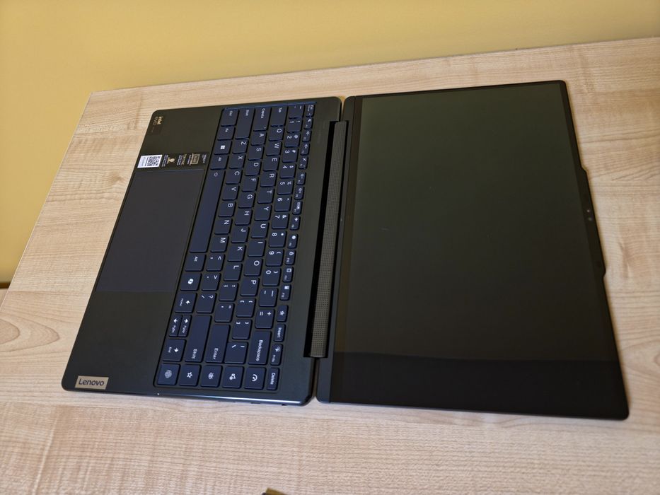 Лаптоп Lenovo Yoga 9 2-in-1 / Ultra 7 155H / 16 GB RAM / 1 TB SSD