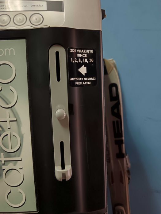 Професионална вендинг кафе машина