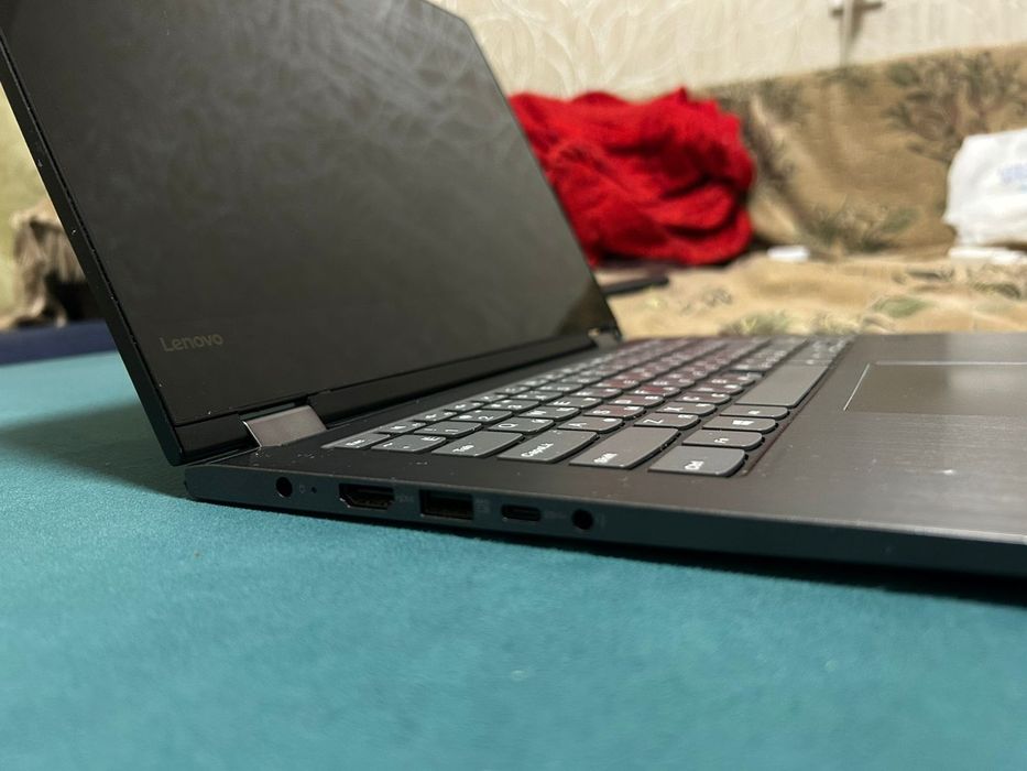 Ноутбук Lenovo Yoga