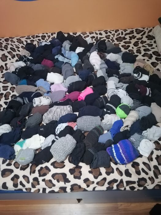 Ciorapi pentru adulți :  135 perechi