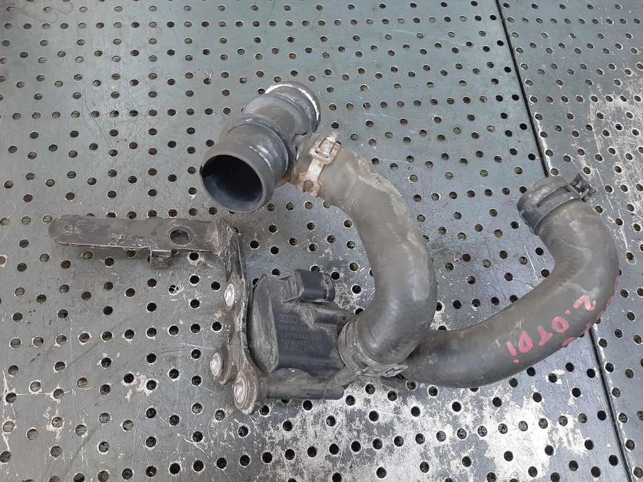 pompa apa 1.6 tdi 2.0tdi  seat  altea vw passat b6 golf 6 caddy 3 audi a3 8p1 skoda superb 2 5n0965561