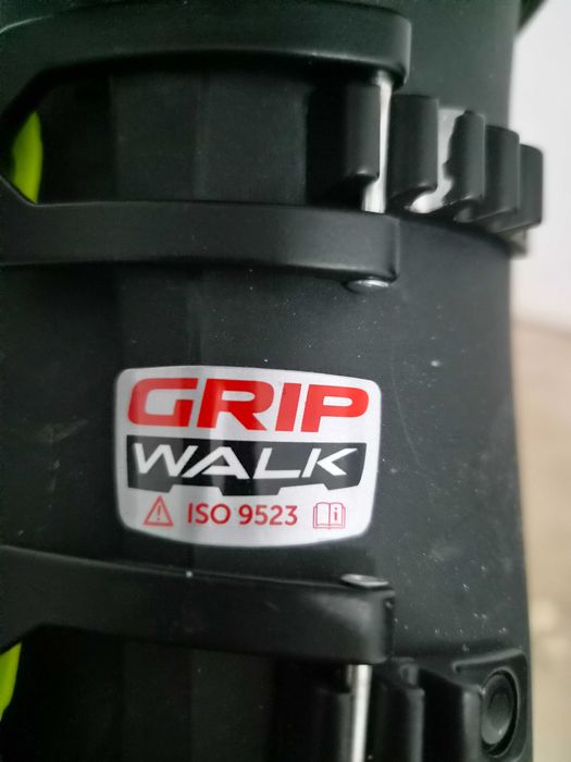 SKI FISCHER RC4 SC -CLAPARI SKI- BETE SKI LEKI - pachet complet - cumparate octombrie 2025, folosite un sezon de 4 ori