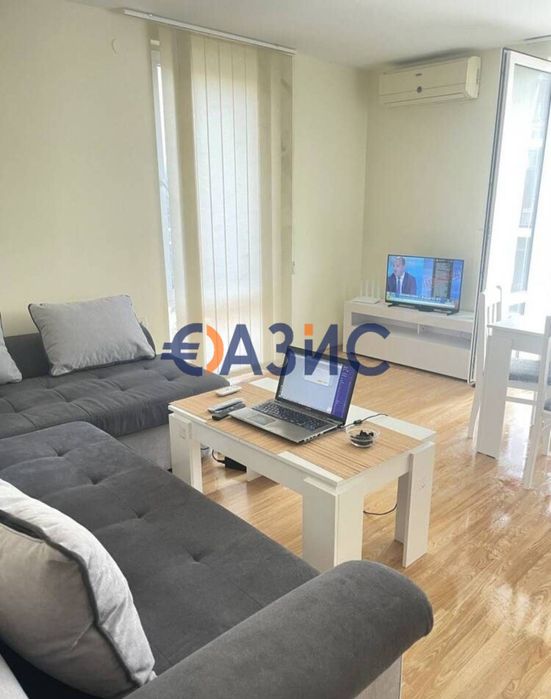 Продава се Двустаен апартамент в Свети Влас - 85000 кв.м за 1 €/кв.м - Снимка #1