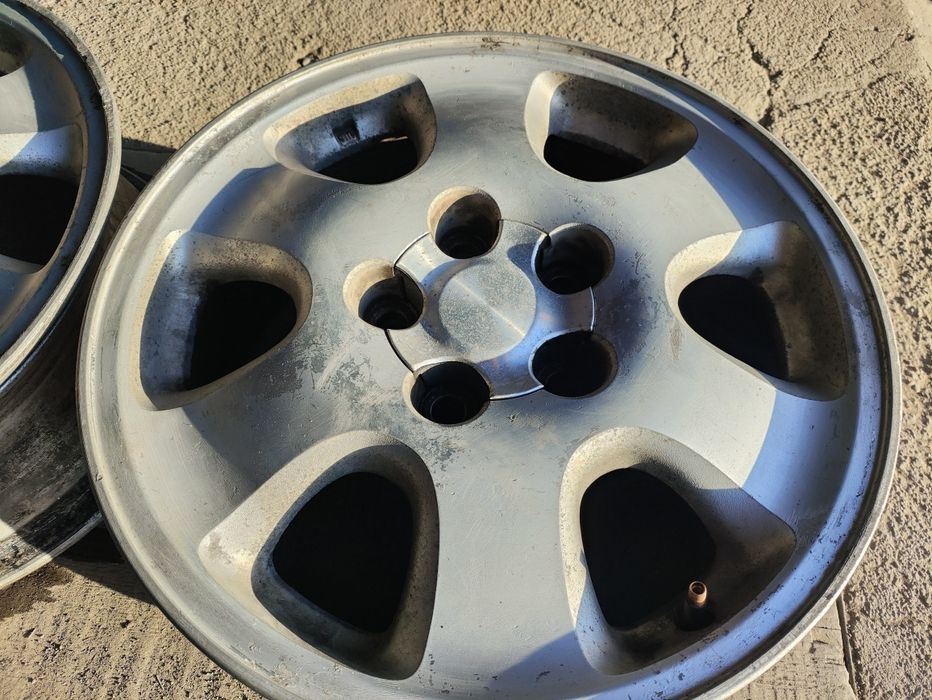 Диски Тойота рав 4 комплект.