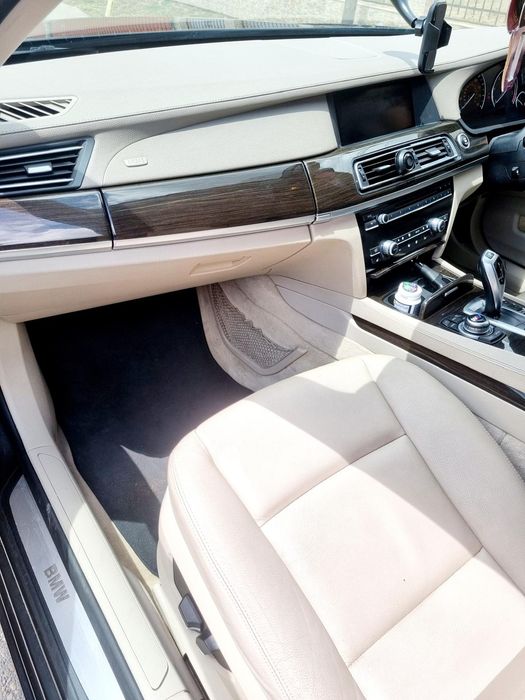 Autoturism bmw  seri 7