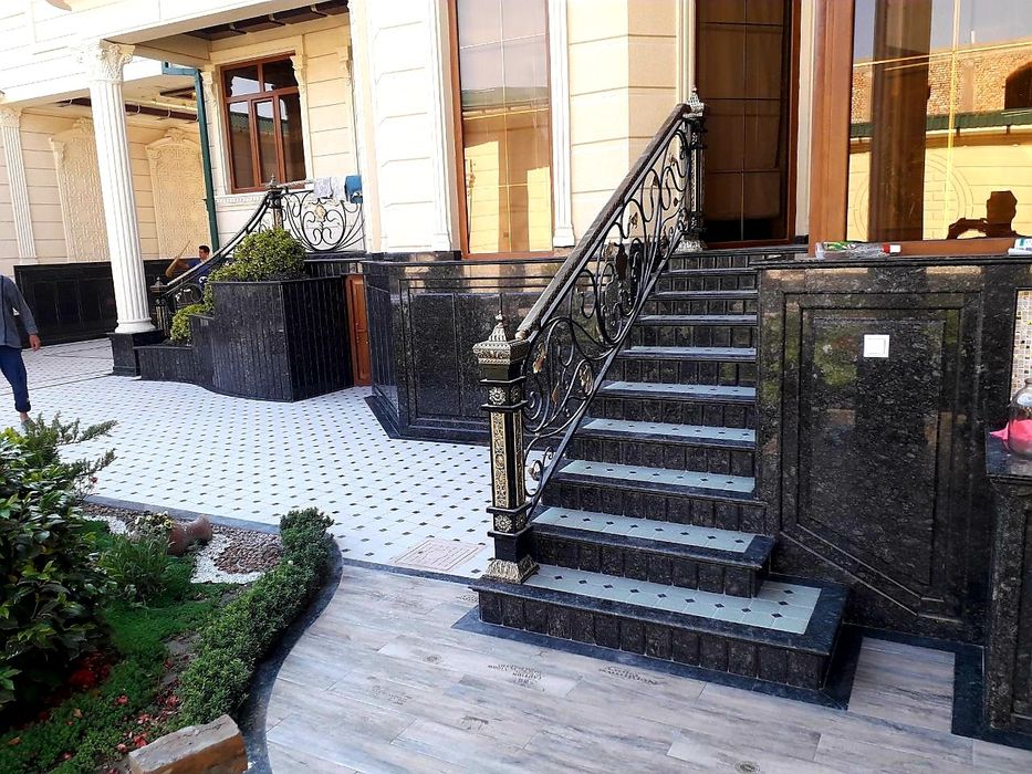 Услуга по Установка ГРАНИТ на Цокол Натуральный Травертин на Фасад!