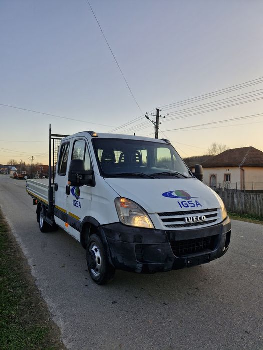 Iveco Daily 7 locuri , 5000kg