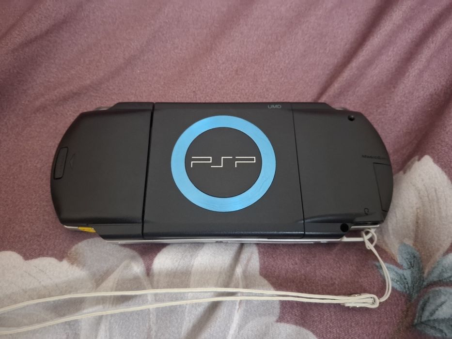 Sony PSP 1000 в отличном состоянии прошитая 32Гб