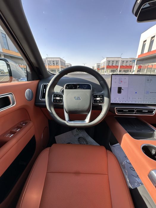 Lixang L9 Ultra 2025 в наличаи от Terra Auto