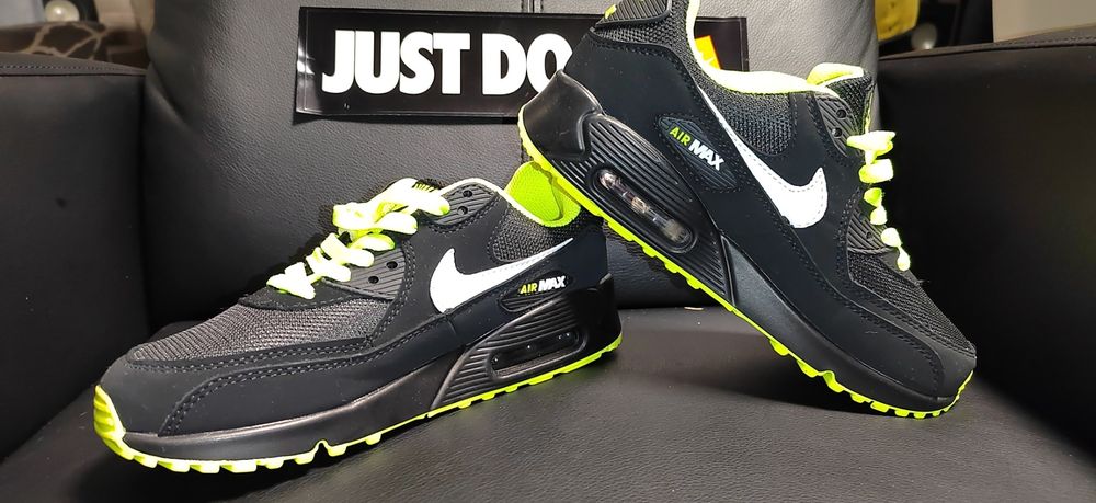 Nike Air Max 90,номер 39
